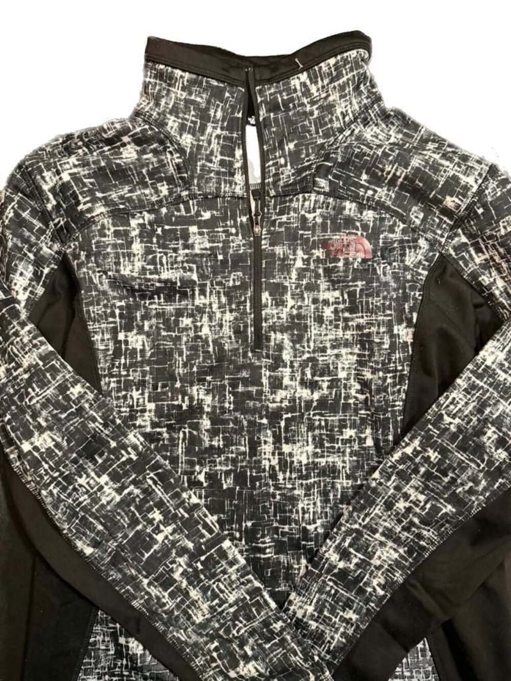 The North Face Men's Cinder 1/4 Zip Pullover Jacket Black/White Geometric Print